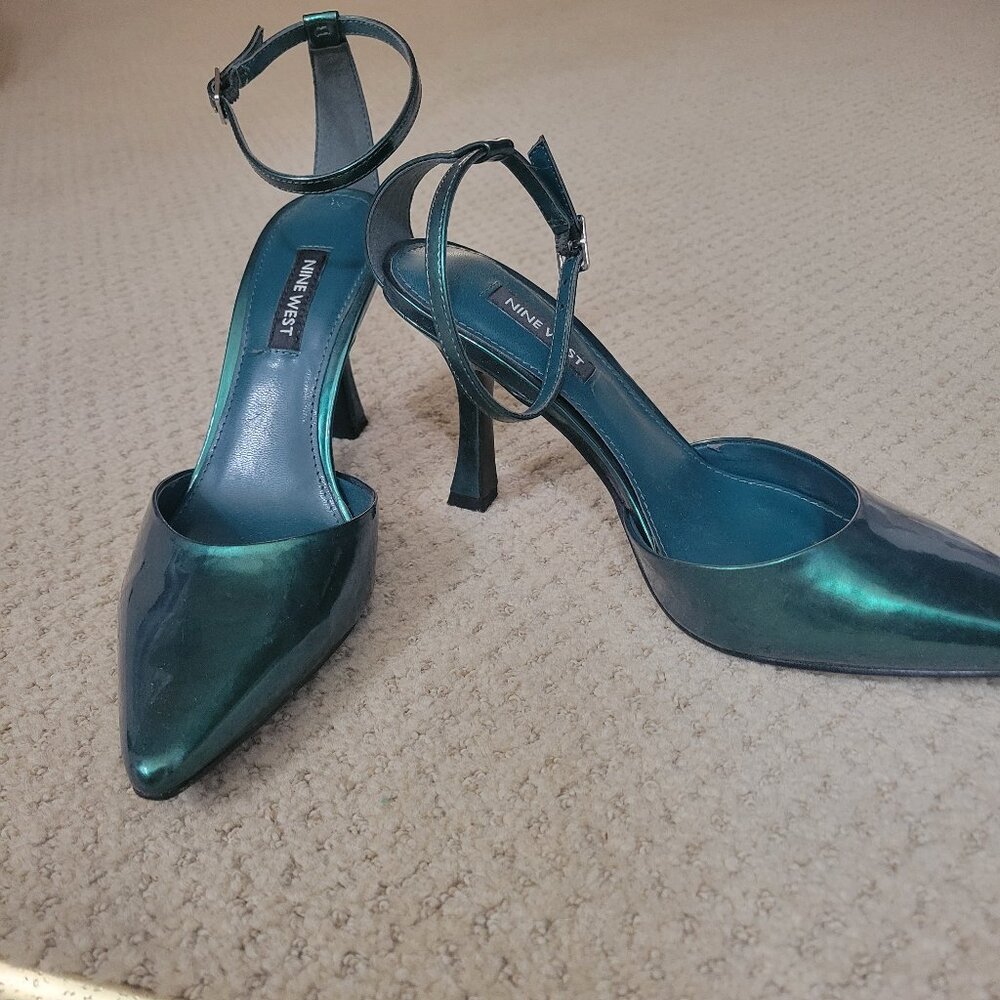 Stunning heel